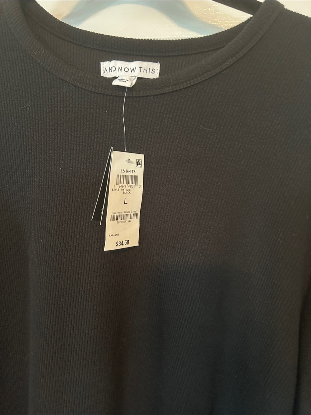 Men's Black Ribbed Long-Sleeve Sweater - Large